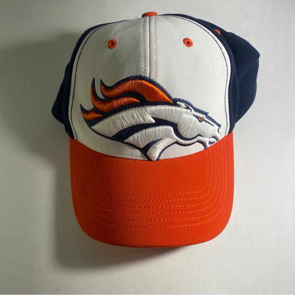 Denver Broncos 47 brand hat Looks Like Never Been Worn.